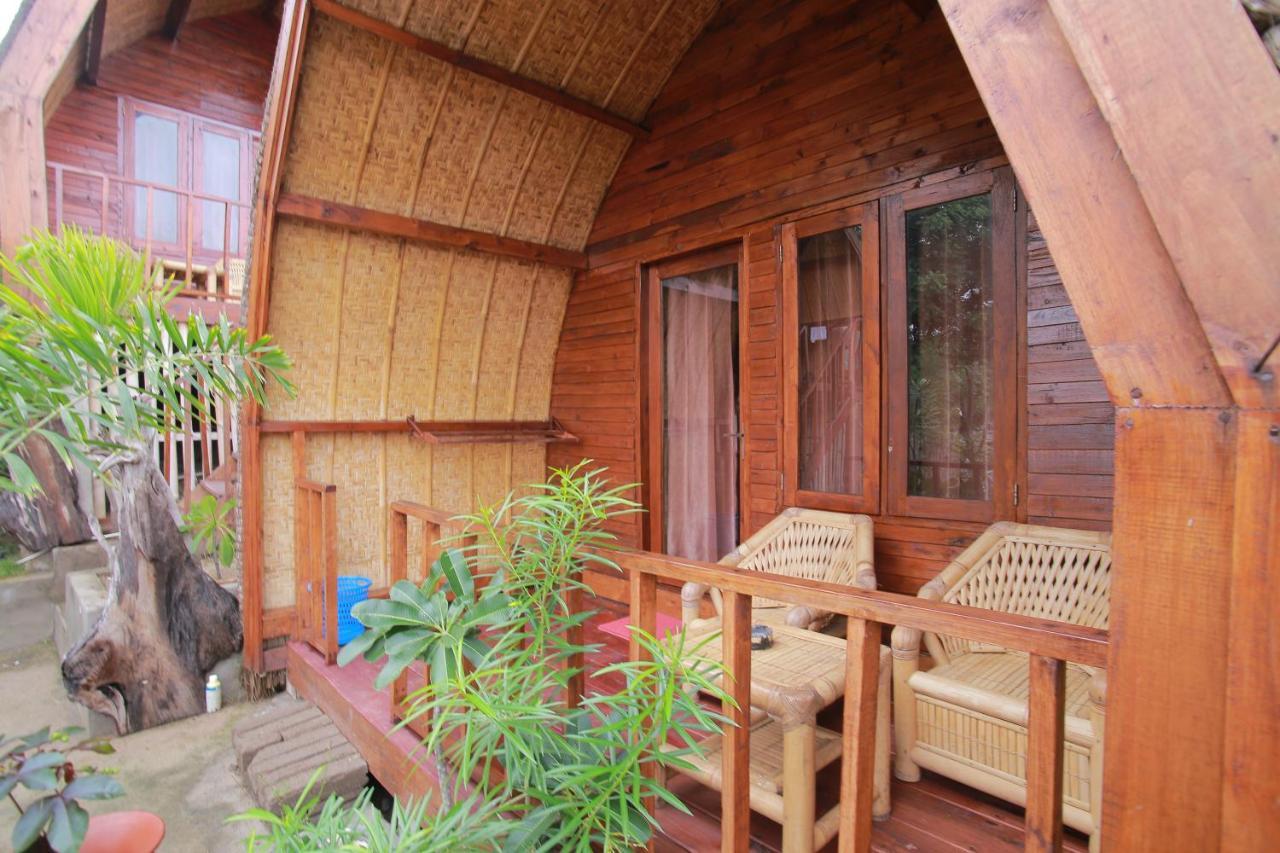 The Golden Ave Bungalow Hotel Gili Trawangan Luaran gambar