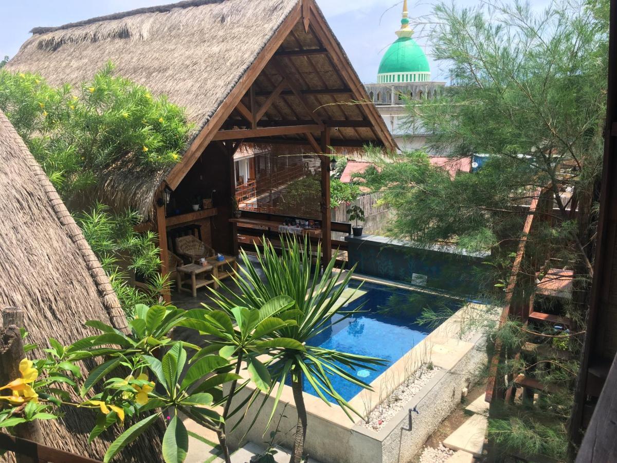 The Golden Ave Bungalow Hotel Gili Trawangan Luaran gambar